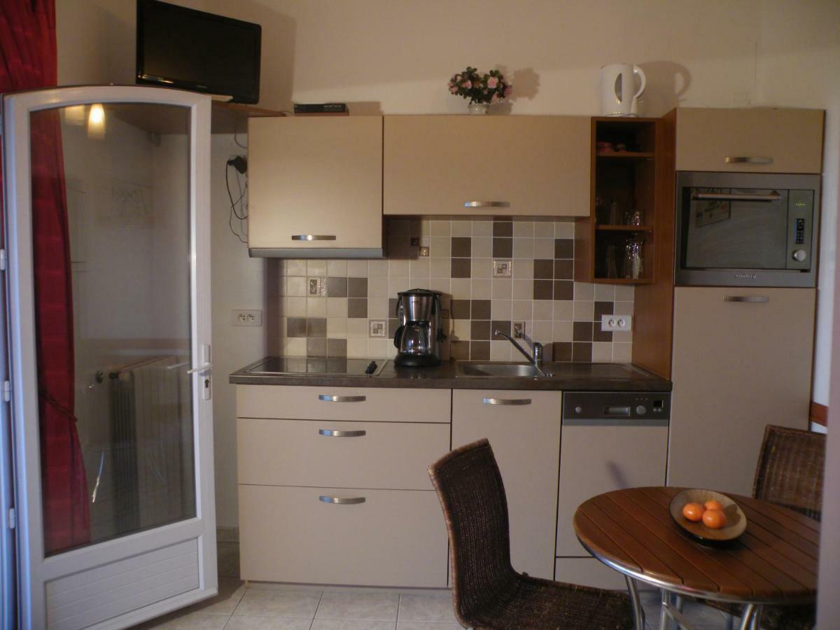 Villa Liamone Studio Fuer 3 Personen , 400 M Vom Strand, Pool, Klimaanlage Sagone  Ngoại thất bức ảnh